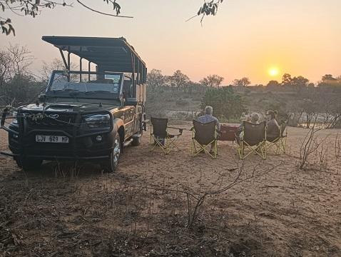 Chasing Sunsets in Marloth Park: A Twilight Experience with Snacks & Refreshments